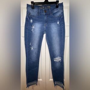 it’s & co. Skinny Cropped Raw-Hem Jeans – Size 34 (BR) / US 2–4